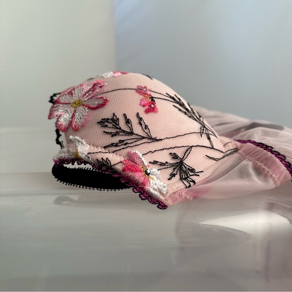 Victoria’s Secret light pink and black babydoll 36C snd satin panty L - Picture 15 of 16